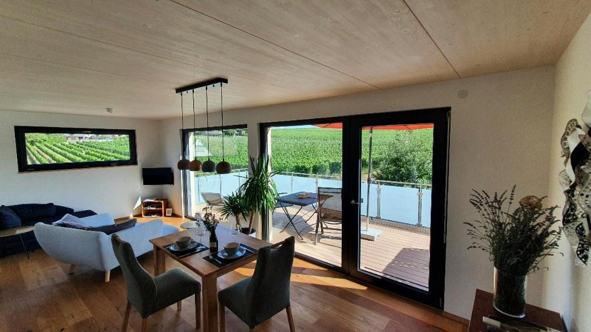 Gaestehaus Casa Luna - Paradiesische Ferienwohnungen Am Kaiserstuhl! Bischoffingen Exterior foto